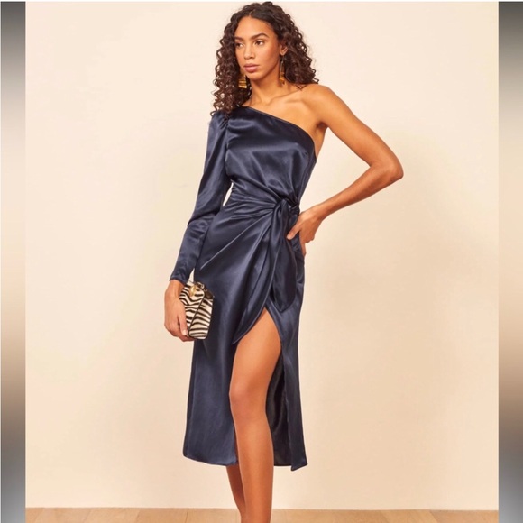 100% SILK REFORMATION NAVY BLUE ONE SHOULDER MIDI DRESS - Picture 4 of 11